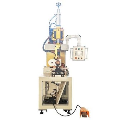 PLC, 300-900 milimetre boyut aralığı ve 50 KVA nominal kapasiteye sahip dikiş kaynak makinesini kontrol eder.